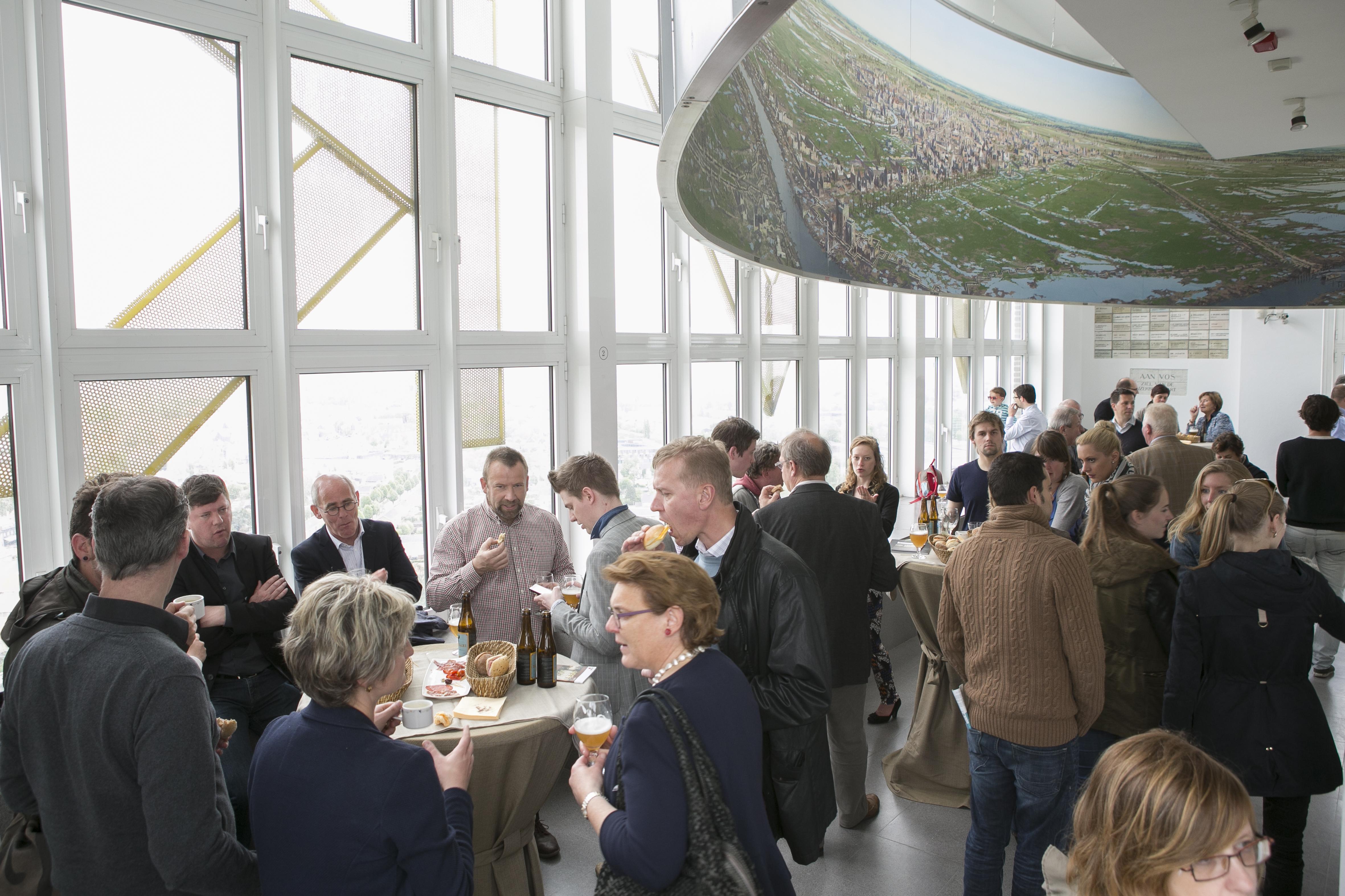 Aanbod op maat Bedrijfsbezoeken, aanbod op maat, catering in de panoramazaal
